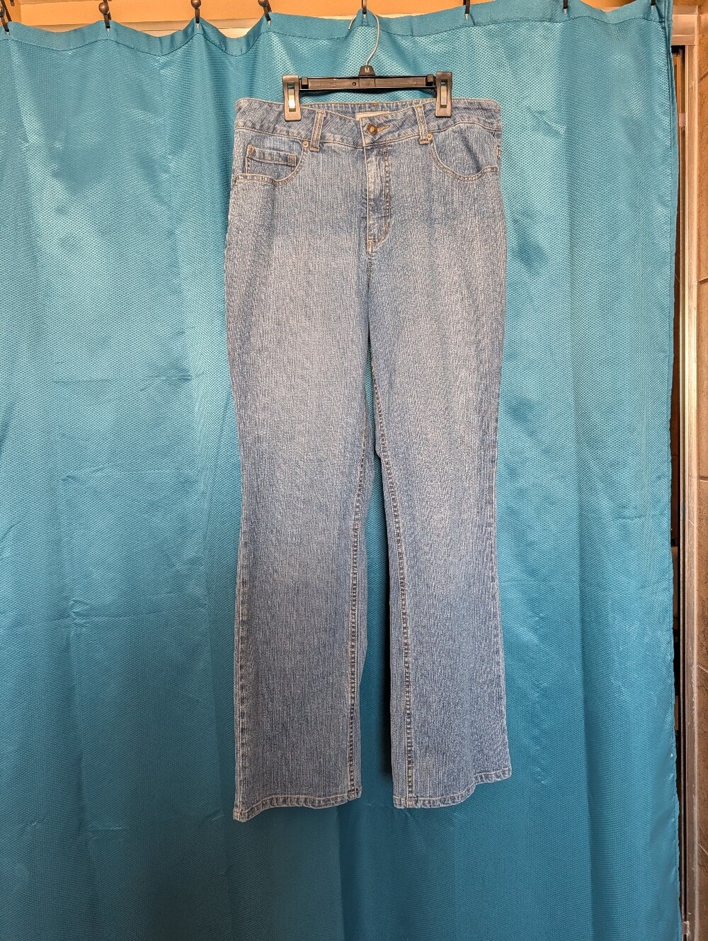 Coldwater Creek Bootcut Jeans Size 14 Medium Wash Denim with Free Metal Belt